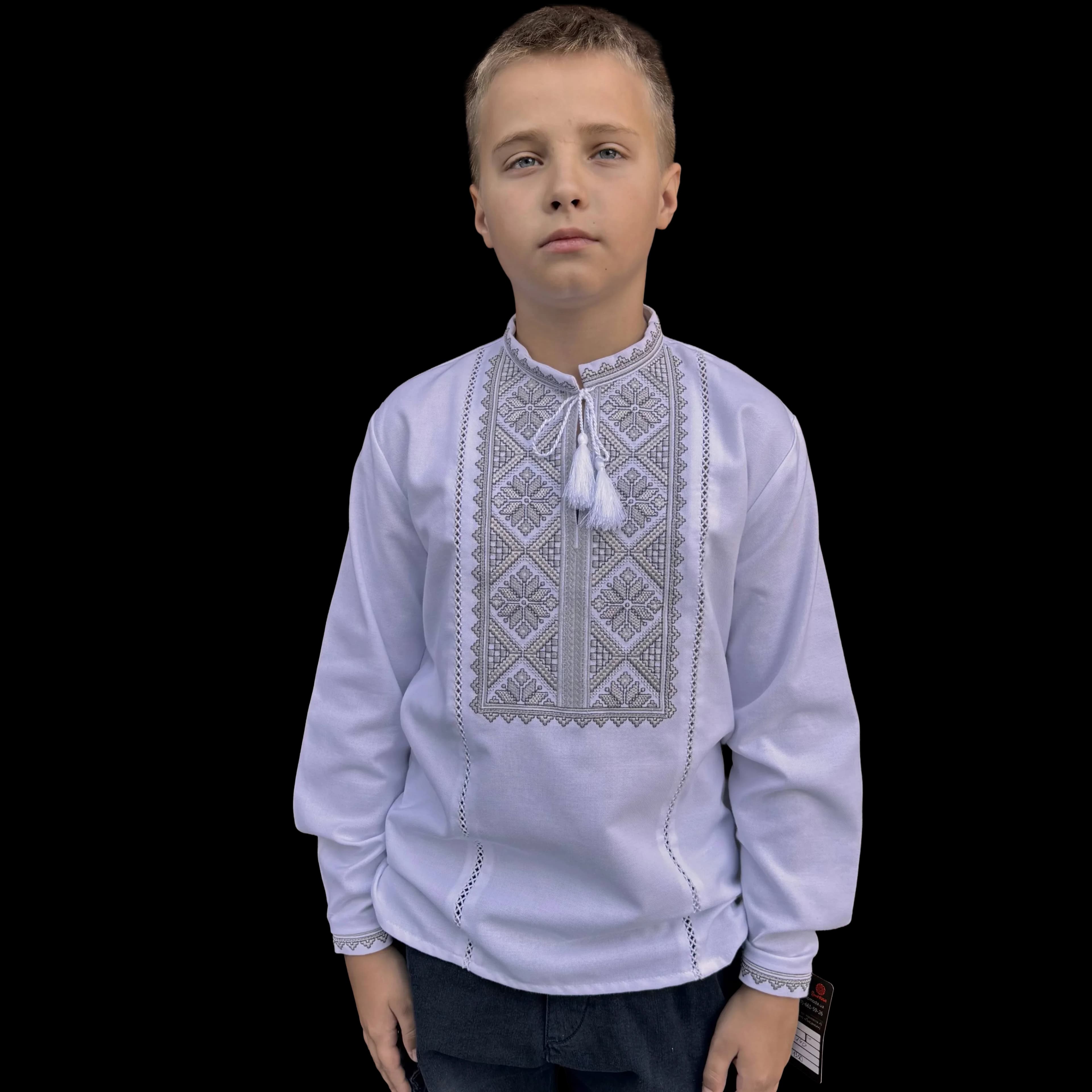 Зображення товару: "Легінь" вишиванка для хлопчика